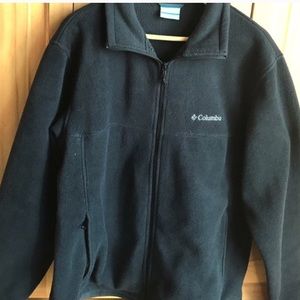 Black Columbia zip up